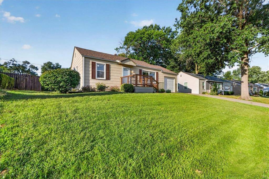 11501 W 68th ST, Shawnee, KS 66203