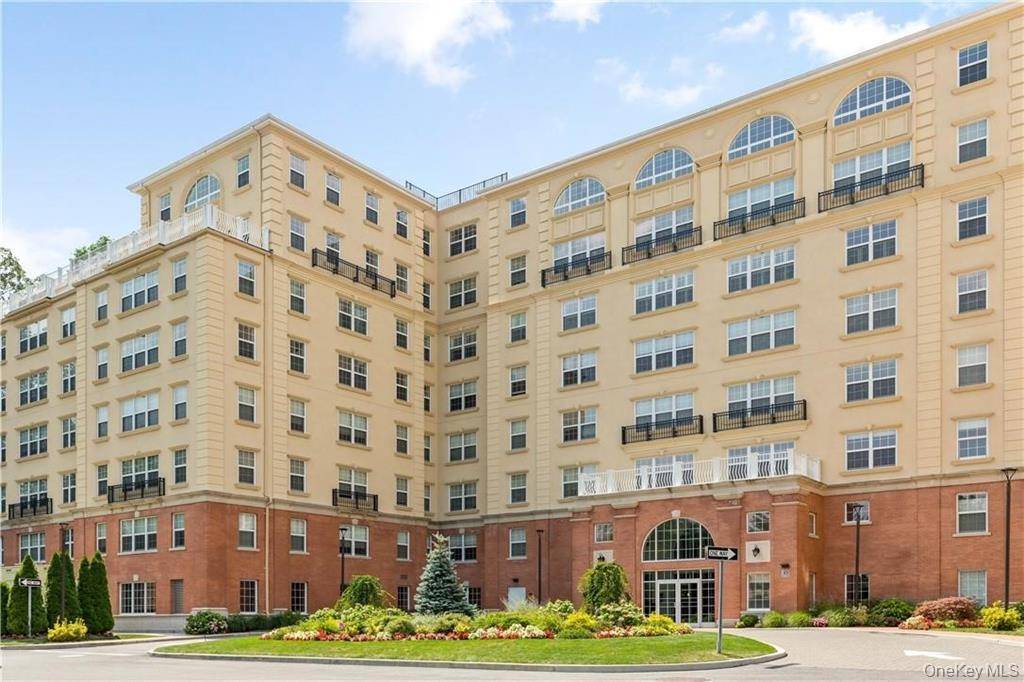 10 Byron PL #PH716, Larchmont, NY 10538