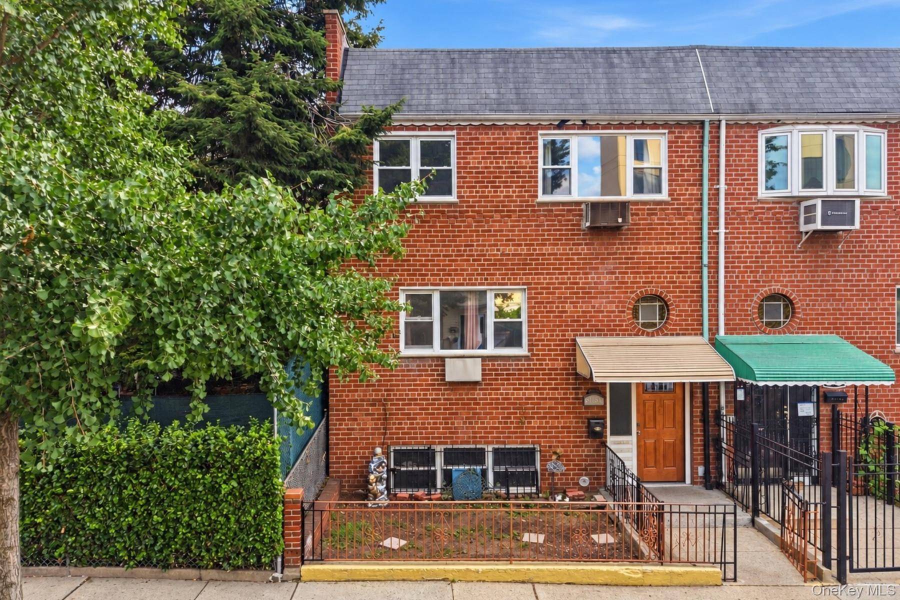 31-81 45th ST, Astoria, NY 11103