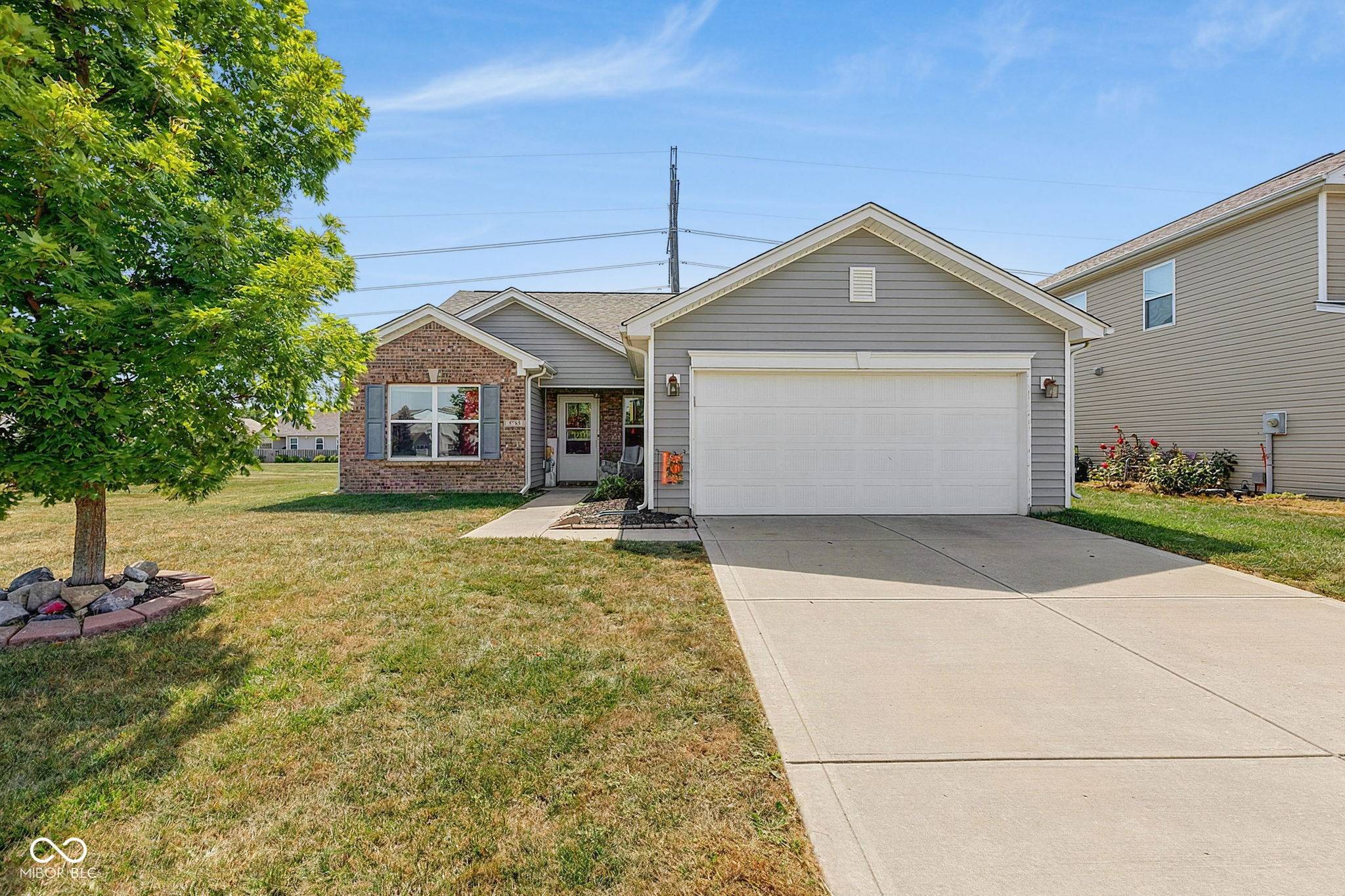 5785 White Pine RD, Whitestown, IN 46075
