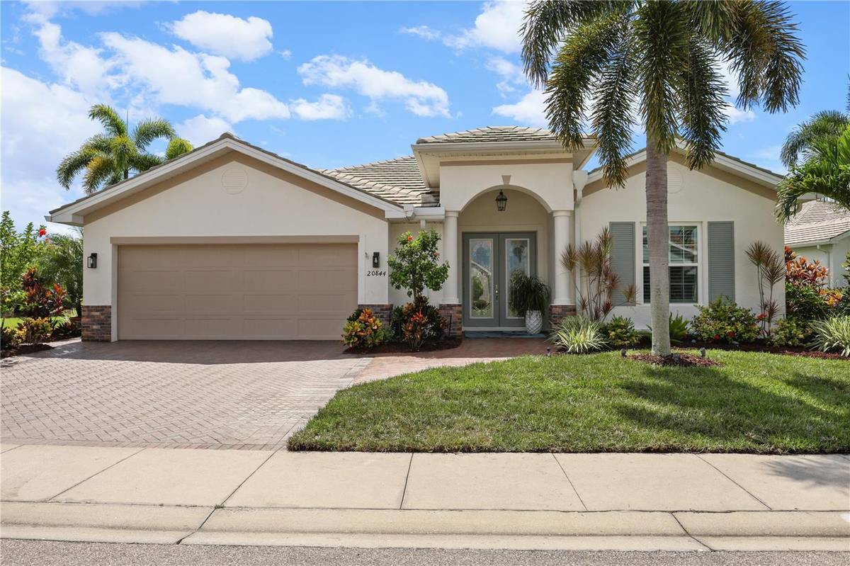 20844 CASTLE PINES CT, North Fort Myers, FL 33917