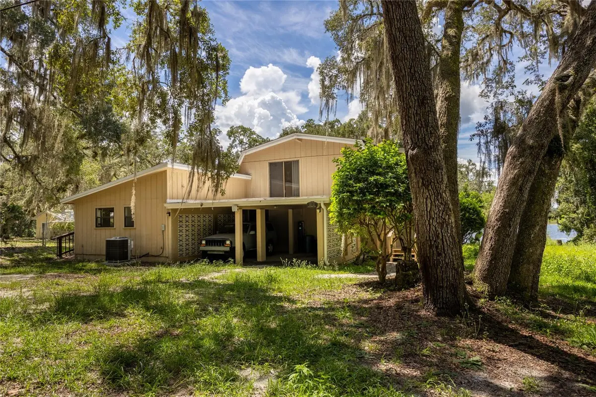 122 COWPEN LN, Hawthorne, FL 32640
