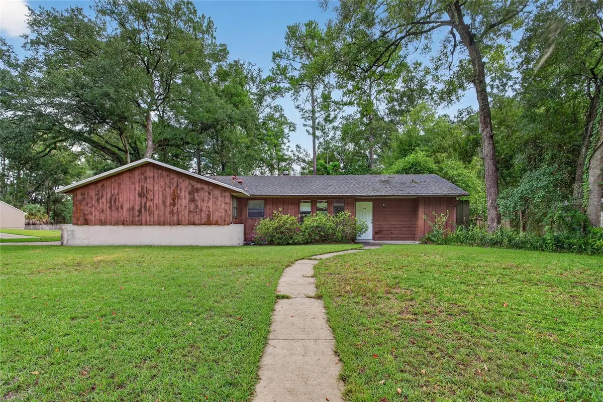 7714 SW 5TH PL, Gainesville, FL 32607