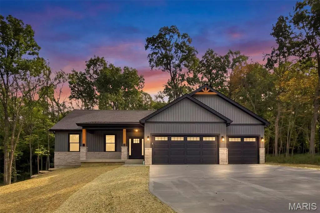 119 Billy Allen LN, Troy, MO 63379