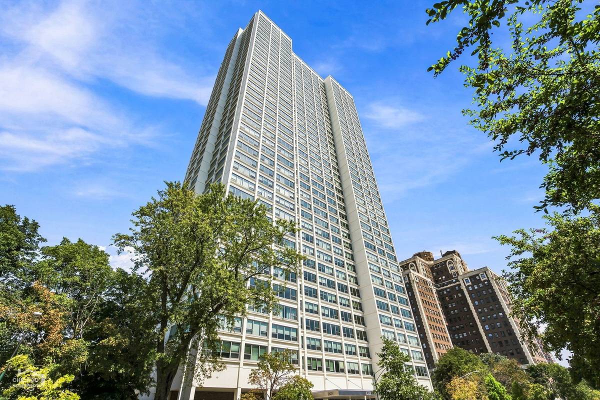 1700 E 56th ST #2209, Chicago, IL 60637