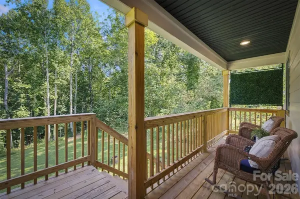 1013 37th ST SW, Hickory, NC 28602