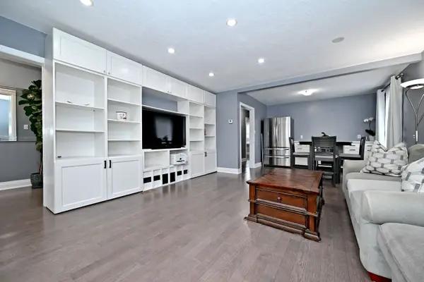 62 Wilson RD S, Oshawa, ON L1H 6B7