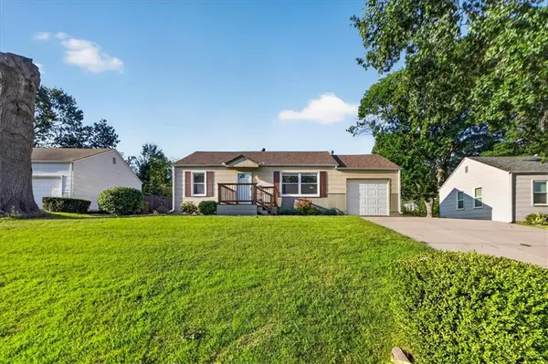11501 W 68th ST, Shawnee, KS 66203