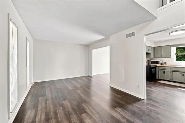 2103 NE 79th TER, Kansas City, MO 64118