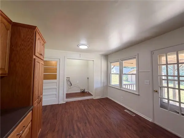 1020 Garden ST, St Joseph, MO 64504