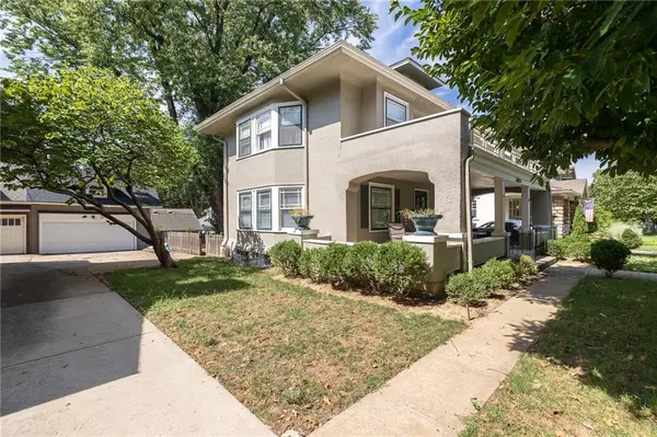 6020 McGee ST, Kansas City, MO 64113