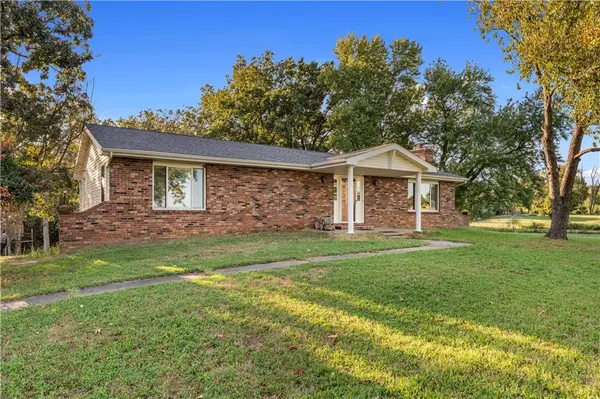 23672 S BB HWY, Nevada, MO 64772