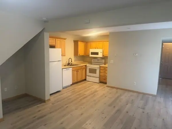 18504 E 3rd Street CT, Independence, MO 64056