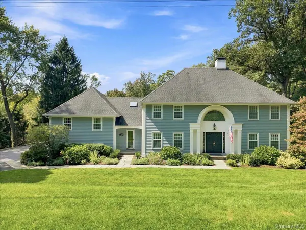 20 Hitching Post LN, Chappaqua, NY 10514