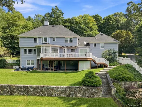 20 Hitching Post LN, Chappaqua, NY 10514