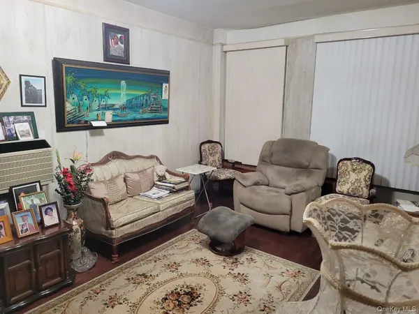 818 E 227th ST, Bronx, NY 10466