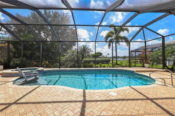 20844 CASTLE PINES CT, North Fort Myers, FL 33917