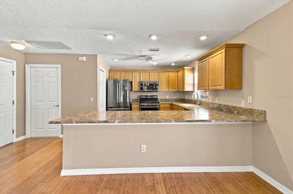 1075 BURNETTOWN PL, The Villages, FL 32162