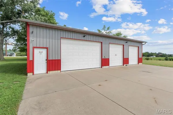 1512 Old St Mary's RD, Perryville, MO 63775