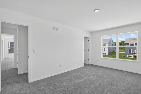 554 Arye DR, Elgin, IL 60124