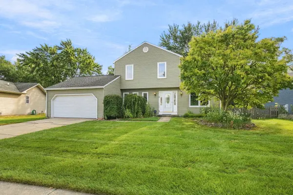3S171 Lakeview CT, Warrenville, IL 60555