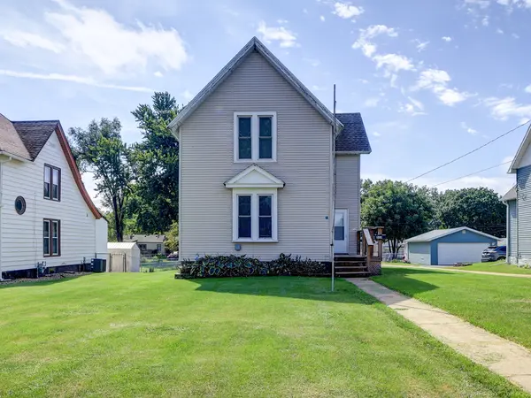 512 E 3rd ST, Rock Falls, IL 61071