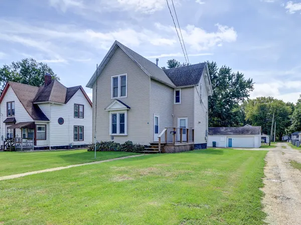 512 E 3rd ST, Rock Falls, IL 61071