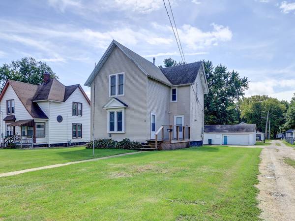512 E 3rd ST, Rock Falls, IL 61071