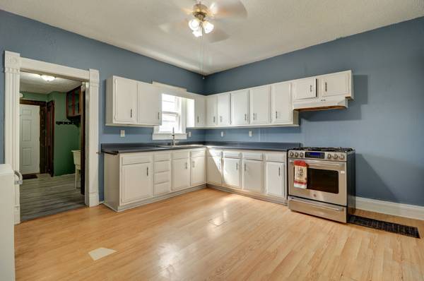 512 E 3rd ST, Rock Falls, IL 61071