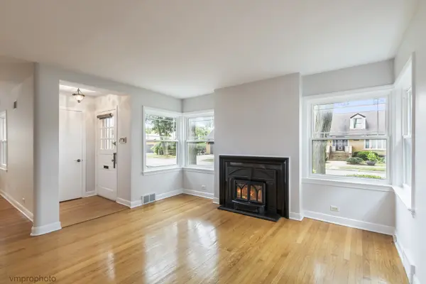1501 N Jackson AVE, River Forest, IL 60305