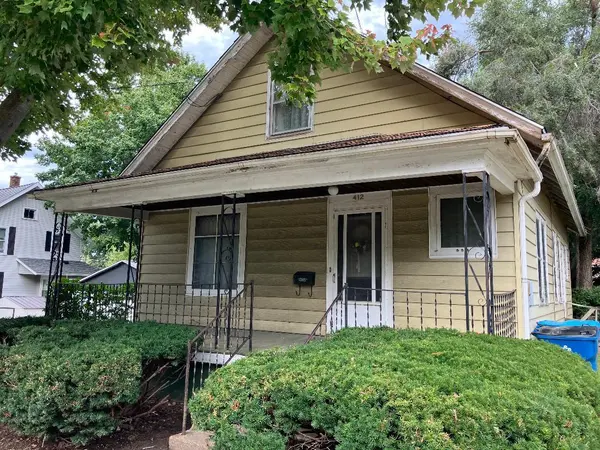 412 Monroe AVE, Dixon, IL 61021