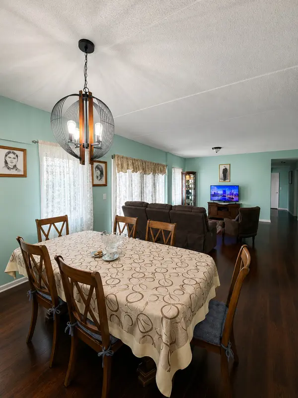 8828 Niles Center RD #301, Skokie, IL 60077
