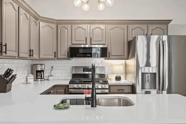 311 S Court ST #104, Crown Point, IN 46307
