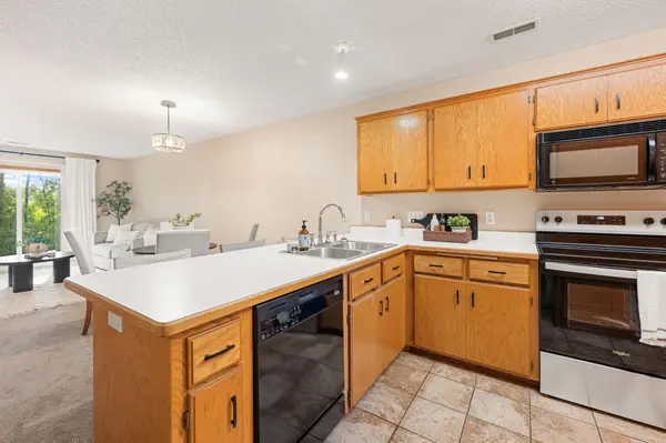 1264 Island DR, Forest Lake, MN 55025