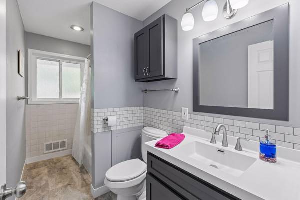 8351 Innsdale AVE S, Cottage Grove, MN 55016