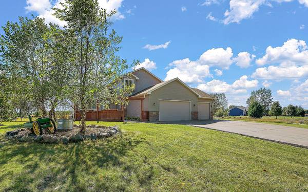 9114 190th AVE NW, Nowthen, MN 55330