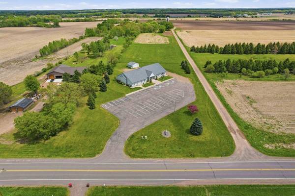318 S Hill AVE, Ogilvie, MN 56358