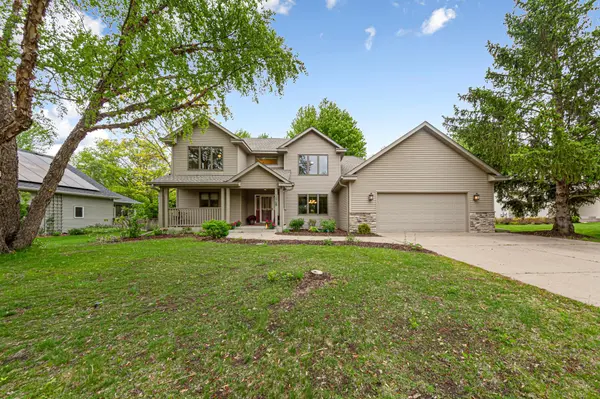 1508 Lockwood DR, Northfield, MN 55057