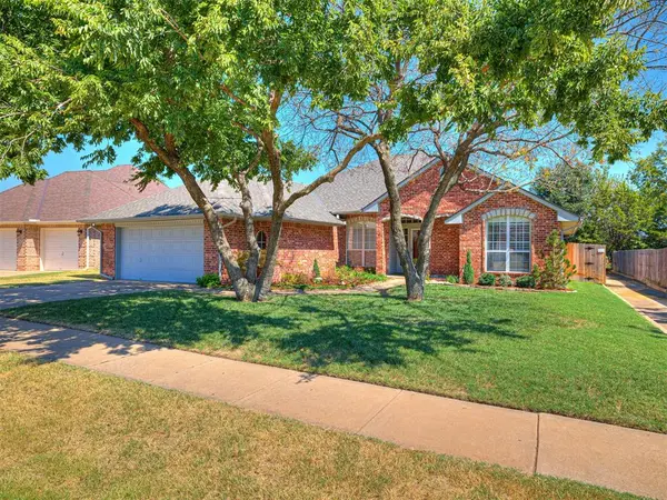 15208 Grand Parke DR, Edmond, OK 73013