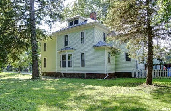 340 S RANDOLPH ST, Macomb, IL 61455