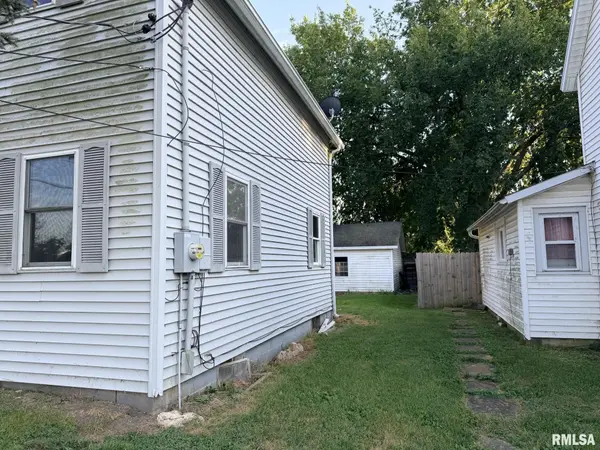 131 E JEFFERSON ST, Cuba, IL 61427