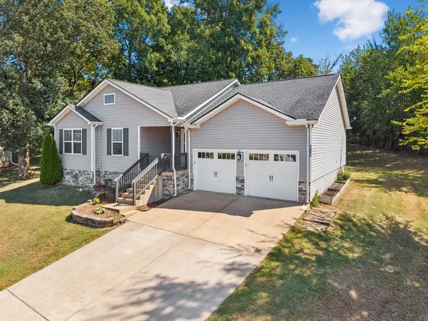 1891 Sheffield Ln, Columbia, TN 38401
