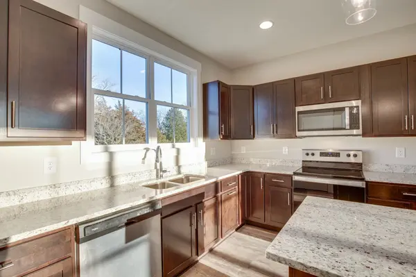 406 Harper Lndg, Chapel Hill, TN 37034
