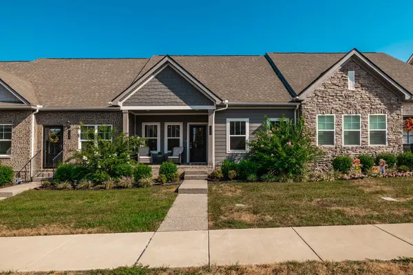 1566 Cedarbrooke Ln, Lebanon, TN 37090
