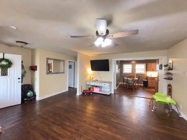607 N Nelson St, Bennington, KS 67422