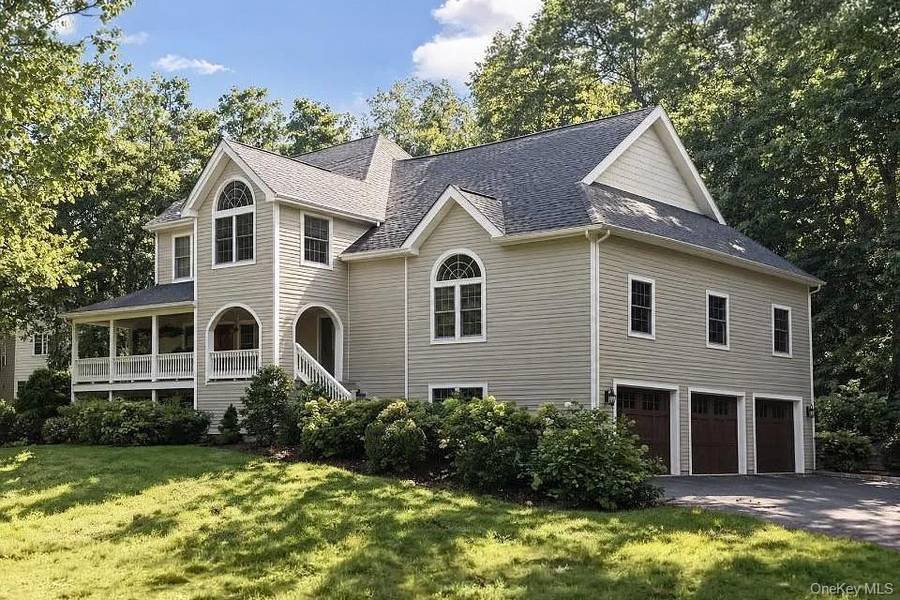 11 Smith Farm RD, Bedford, NY 10506