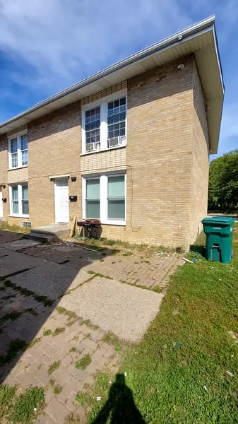2200 Hebron AVE #C, Zion, IL 60099