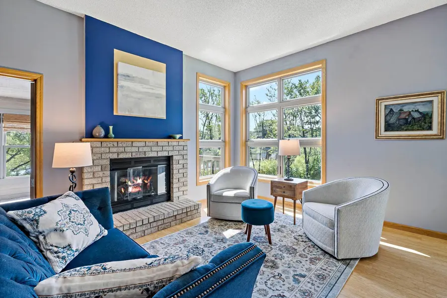 630 Sullivan LN NE, Columbia Heights, MN 55421
