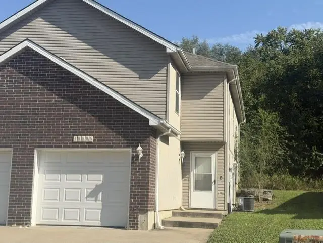 18506 E 3rd Street CT, Independence, MO 64056