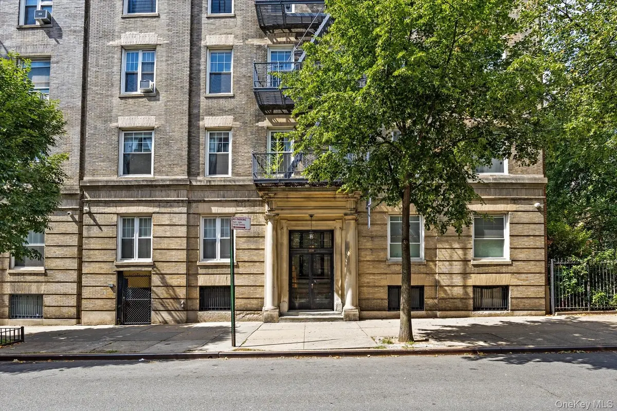 35-16 82nd ST #32, Jackson Heights, NY 11372